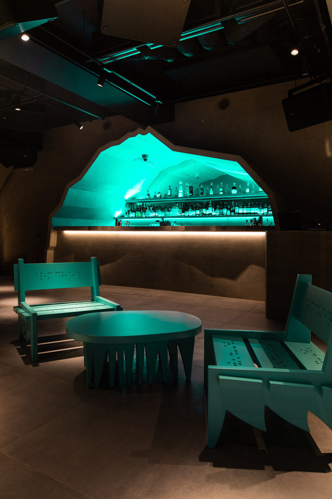 1F — Reception / Entrance / Bar